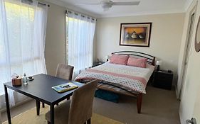 Private Room With Ensuite And Parking Close To Wollongong Cbd